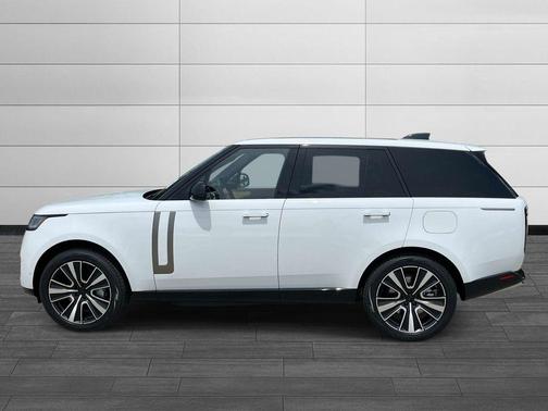 White 2026 Land Rover Range Rover P550e SE