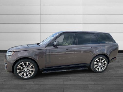 Grey 2023 Land Rover Range Rover P400 SE