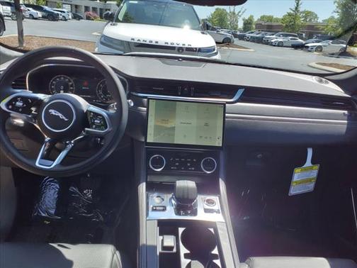 2025 Jaguar F-PACE P400 R-Dynamic S