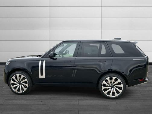 2026 Land Rover Range Rover P530 Autobiography