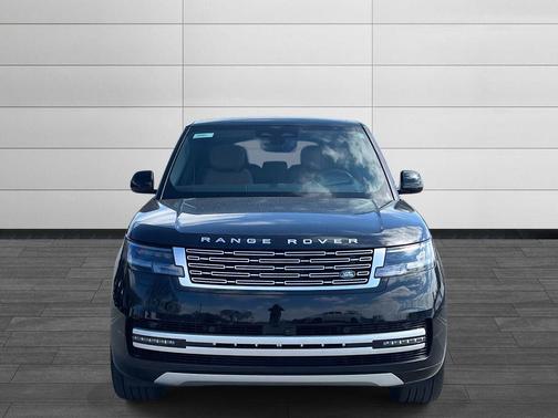 2026 Land Rover Range Rover P530 Autobiography