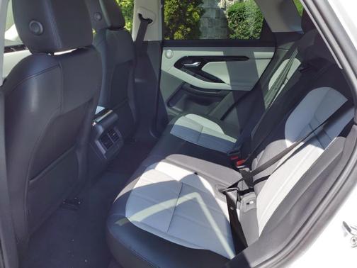 2025 Land Rover Range Rover Evoque Dynamic SE