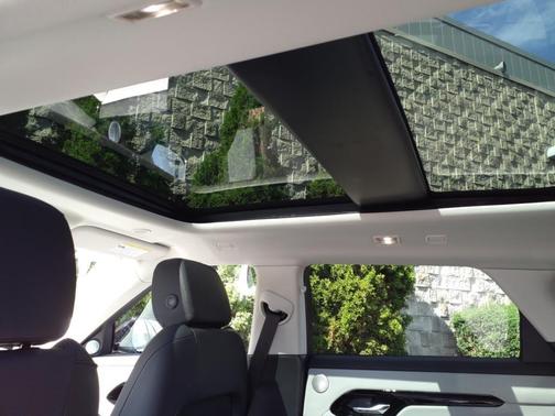 2025 Land Rover Range Rover Evoque Dynamic SE