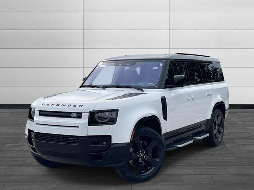 2023 Land Rover Defender 130 X-Dynamic SE