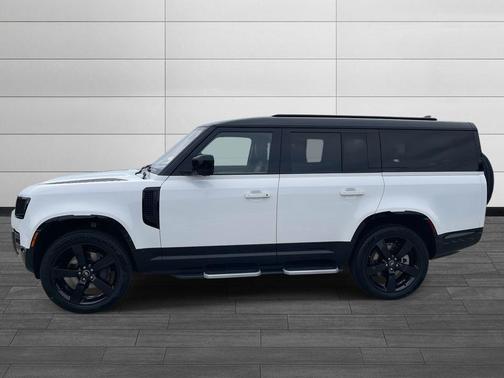 2023 Land Rover Defender 130 X-Dynamic SE