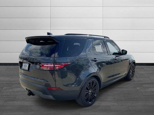 Gray 2019 Land Rover Discovery HSE LUXURY