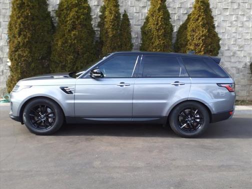 2020 Land Rover Range Rover Sport SE