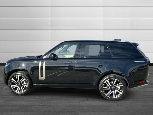 2023 Land Rover Range Rover P530 SE