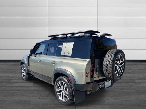 2023 Land Rover Defender 110 X-Dynamic SE