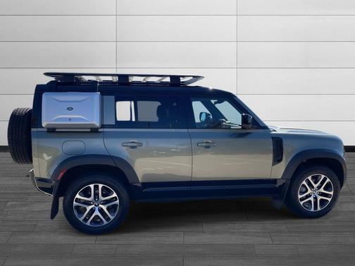 2023 Land Rover Defender 110 X-Dynamic SE