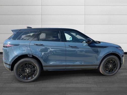 2026 Land Rover Range Rover Evoque Dynamic SE