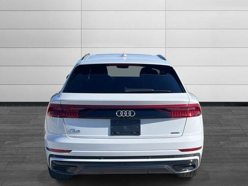 2023 Audi Q8 55 Prestige