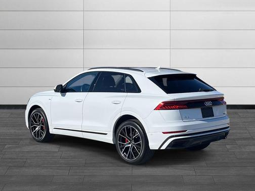 2023 Audi Q8 55 Prestige
