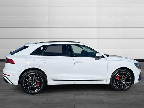 2023 Audi Q8 55 Prestige
