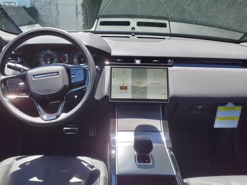2025 Land Rover Range Rover Velar P250 SE R-Dynamic