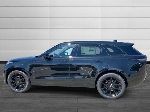 2026 Land Rover Range Rover Velar P250 SE R-Dynamic