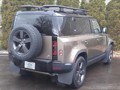 2020 Land Rover Defender 110 SE