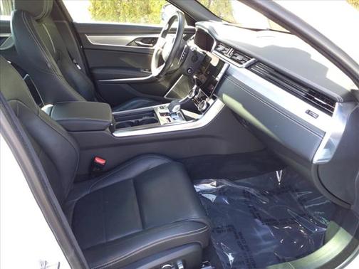 2021 Jaguar XF R-DYNAMIC SE