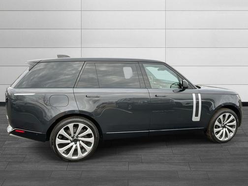 2026 Land Rover Range Rover P530 Autobiography