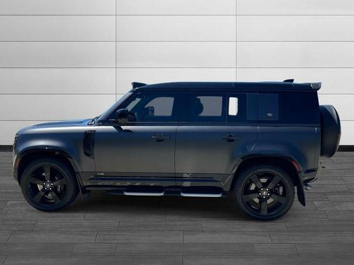 Carpathian Grey Premium Metallic 2023 Land Rover Defender 110 Carpathian Edition