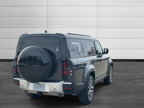 2024 Land Rover Defender 130 P400 S