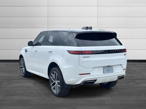 Fuji White 2023 Land Rover Range Rover Sport SE