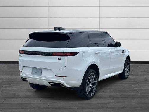 Fuji White 2023 Land Rover Range Rover Sport SE