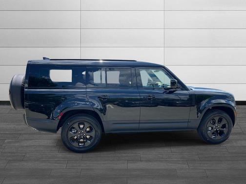 Santorini Black Metallic 2026 Land Rover Defender P300 S