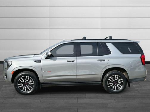 2024 GMC Yukon 4WD AT4