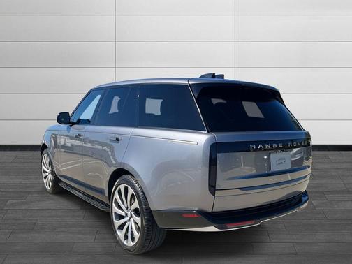 2023 Land Rover Range Rover P400 SE