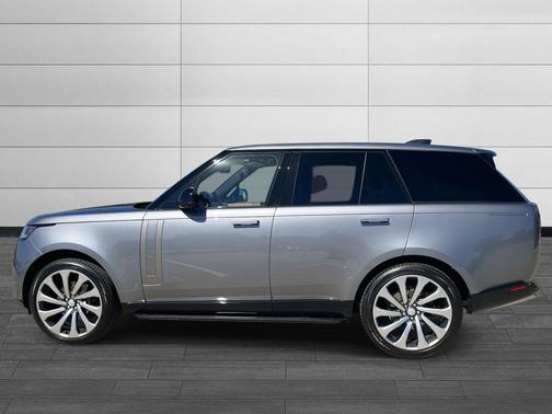 2023 Land Rover Range Rover P400 SE