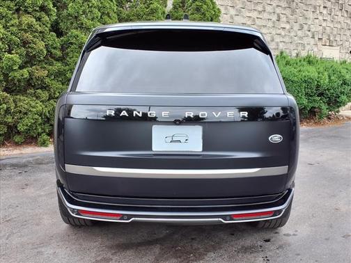 2023 Land Rover Range Rover P530 SE LWB