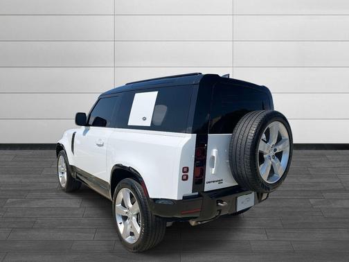2023 Land Rover Defender 90 X-Dynamic SE