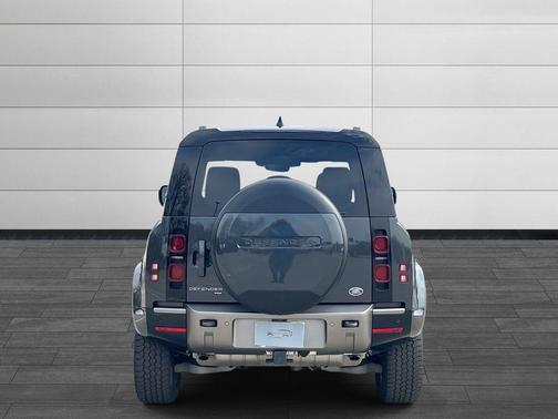 2023 Land Rover Defender 110 X-Dynamic SE