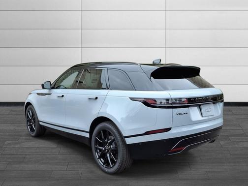 2026 Land Rover Range Rover Velar P250 SE R-Dynamic