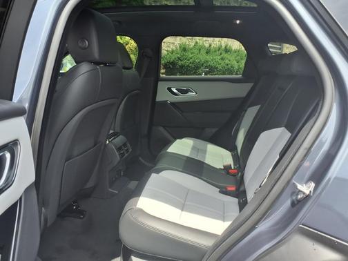 2026 Land Rover Range Rover Velar P250 SE R-Dynamic