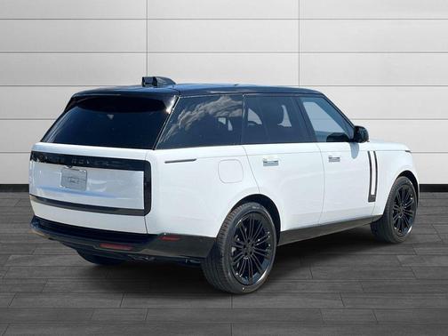 White 2026 Land Rover Range Rover P530 SE