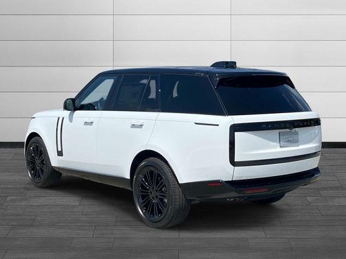 White 2026 Land Rover Range Rover P530 SE