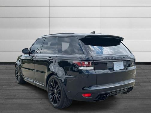 2017 Land Rover Range Rover Sport 5.0L Supercharged SVR