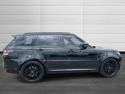 2017 Land Rover Range Rover Sport 5.0L Supercharged SVR