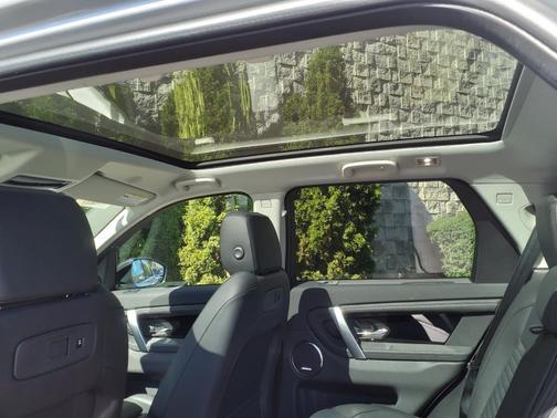 2025 Land Rover Discovery Sport S