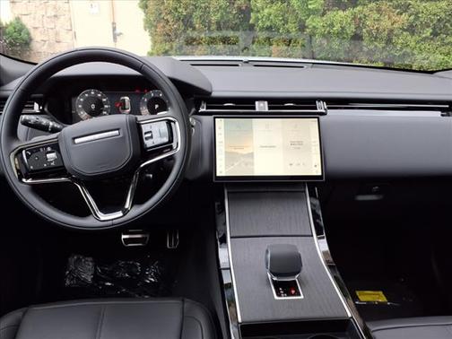 2026 Land Rover Range Rover Velar P400 Dynamic SE