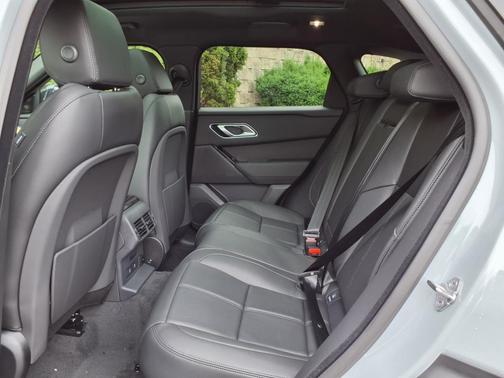 2026 Land Rover Range Rover Velar P400 Dynamic SE