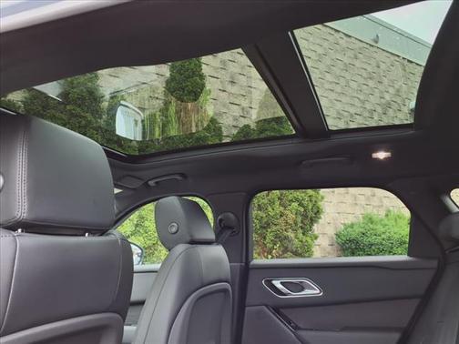 2026 Land Rover Range Rover Velar P400 Dynamic SE