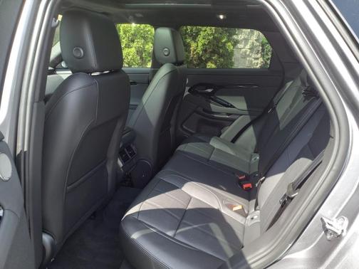 2025 Land Rover Range Rover Evoque Dynamic SE