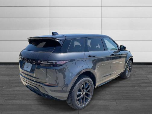 2026 Land Rover Range Rover Evoque Dynamic SE