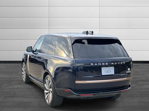 2023 Land Rover Range Rover SV