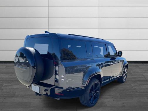 2024 Land Rover Defender 130 P400 X