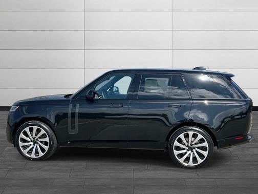 2026 Land Rover Range Rover P530 Autobiography