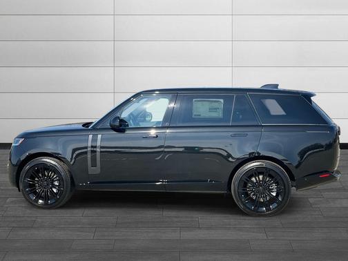 2026 Land Rover Range Rover P530 SE 7 Seat